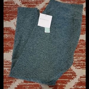 NWT-Beyond Yoga-Printed Legging